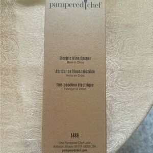 Pampered Chef Electric Wine Opener - Brown